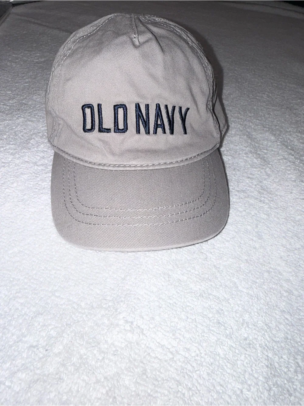 Old Navy Beige Baseball Hat with Navy Logo - Kids S